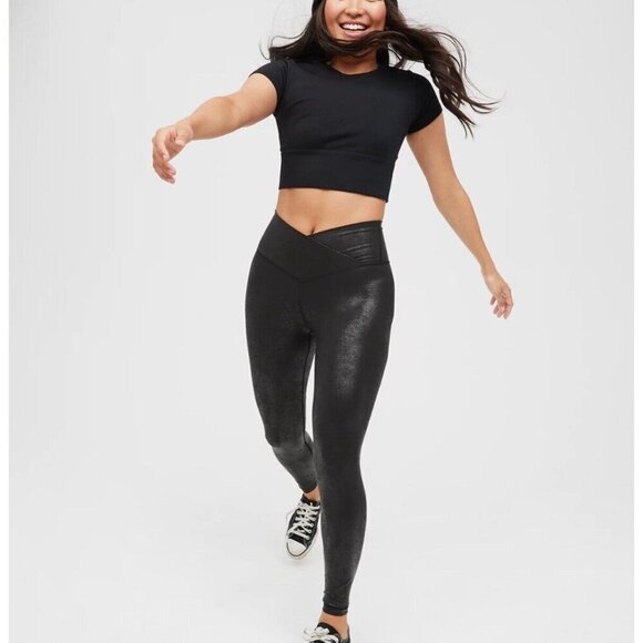 Offline By Aerie The Hugger Crossover Waist Crackled Legging Women Small Black - Picture 3 of 8